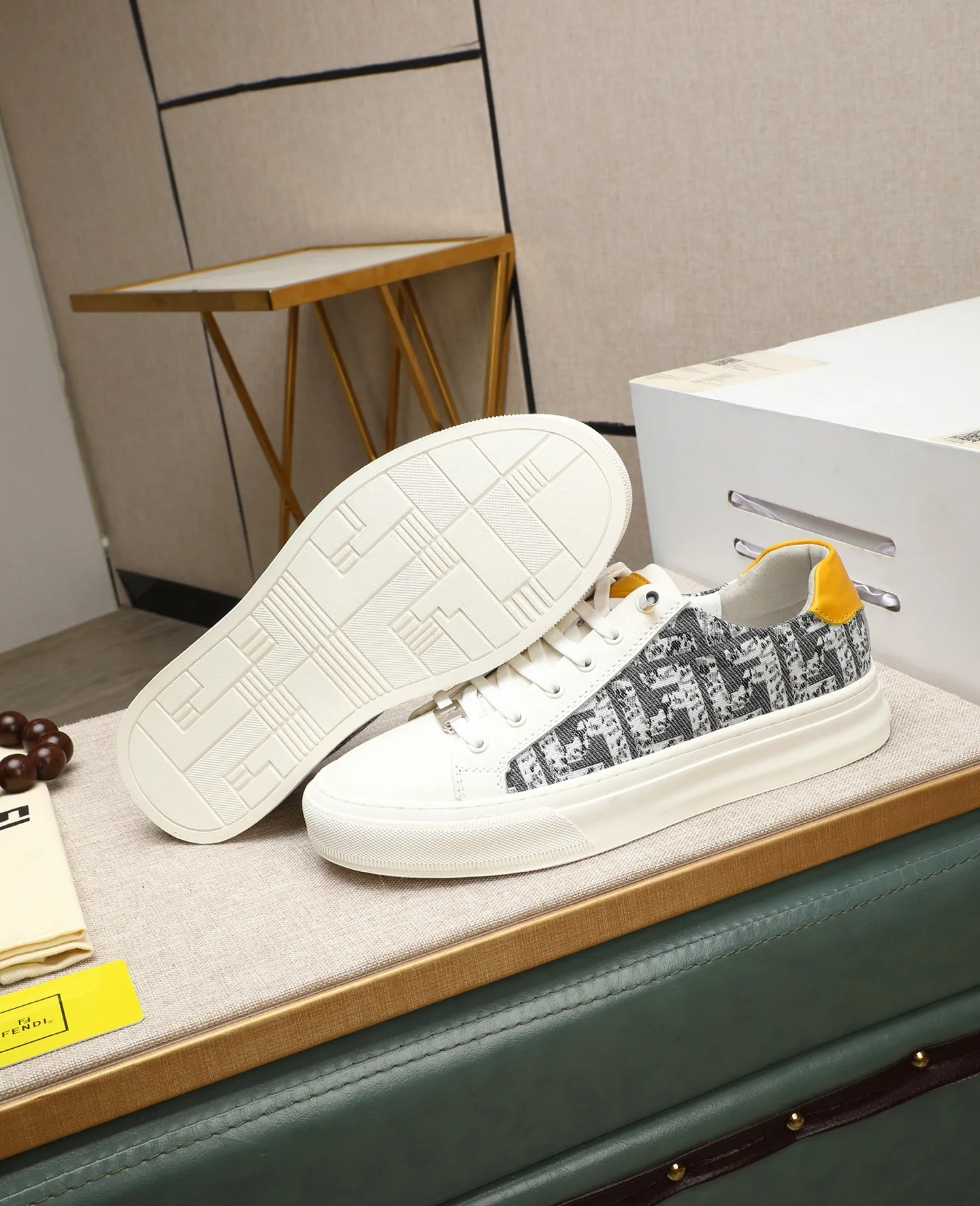 Men's shoes 💰400🕷🕷[FENDI] Fendi fashionable casual men's shoes 🇨🇳Original official website 1:1 model opening, new models are available first 💯Not high-profile but avant-garde, simple About low-key and fashionable, super versatile style 🌿 Made of original cowhide ➕ Pigskin lining 🎋 The version is comfortable on the feet, so rigorous for any small place, and the workmanship is first-class 🍍38-44 Large quantities in stock
